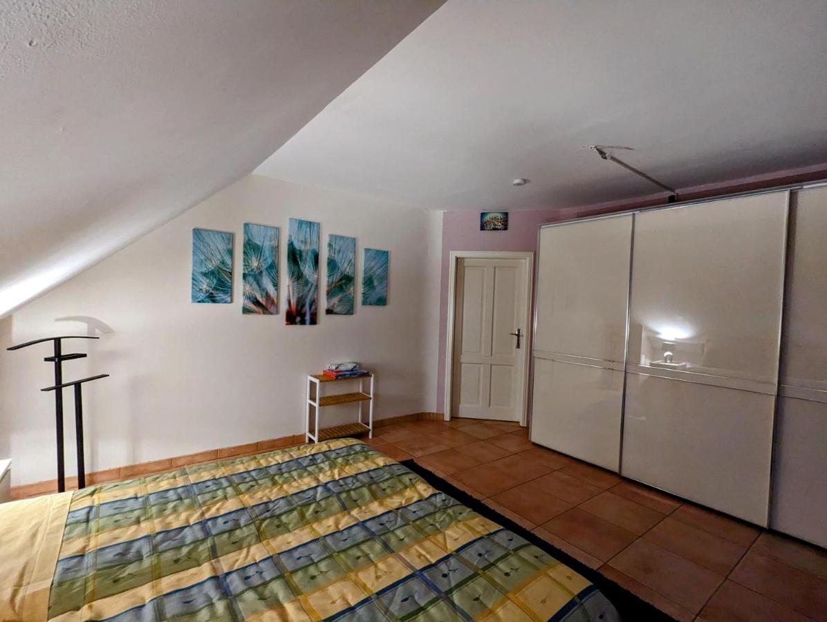 Grosse Schoenheit Mit Panoramablick Euskirchen Zewnętrze zdjęcie